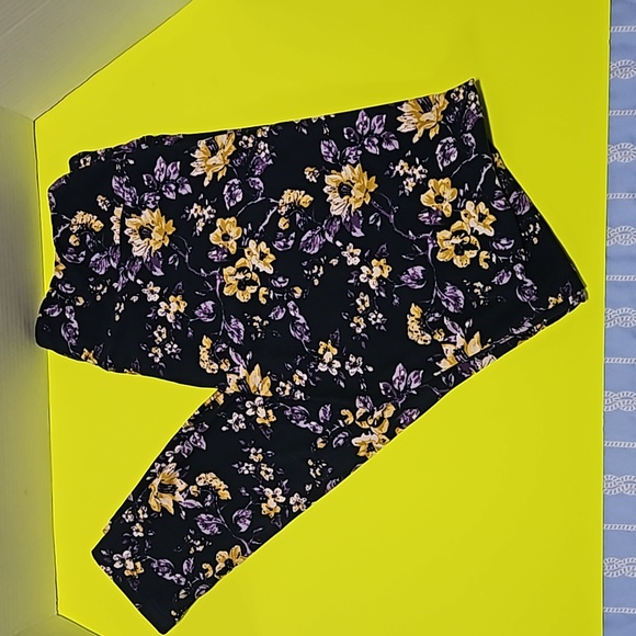 LuLaRoe Pants - Tall & Curvy LuLaRoe Leggings - Excellent Condition